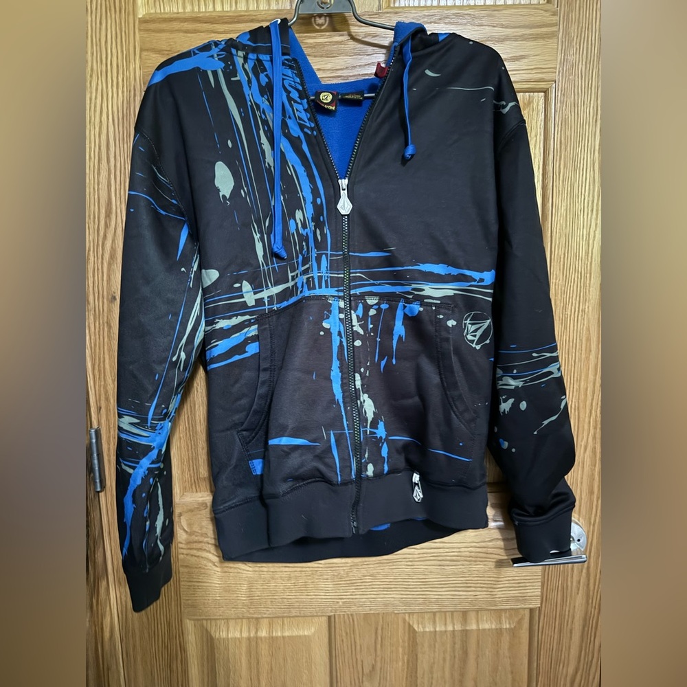 Volcom sweatshirt. Size S.